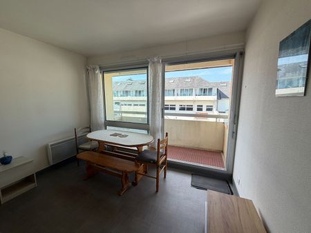 Location Appartement 1 pièce 23m² - Photo 2