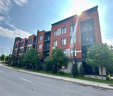 Appartement Montréal (Ville-Marie) À Louer - Photo 2