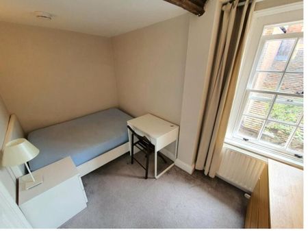 5 bedroom apartment to rent - Photo 4