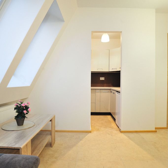 Kawalerka świeżo po remoncie- przy ul. Sikorskiego - Фото 1