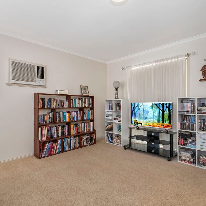 10/14 Butts Road, Eaglehawk, Vic 3556 - Photo 1