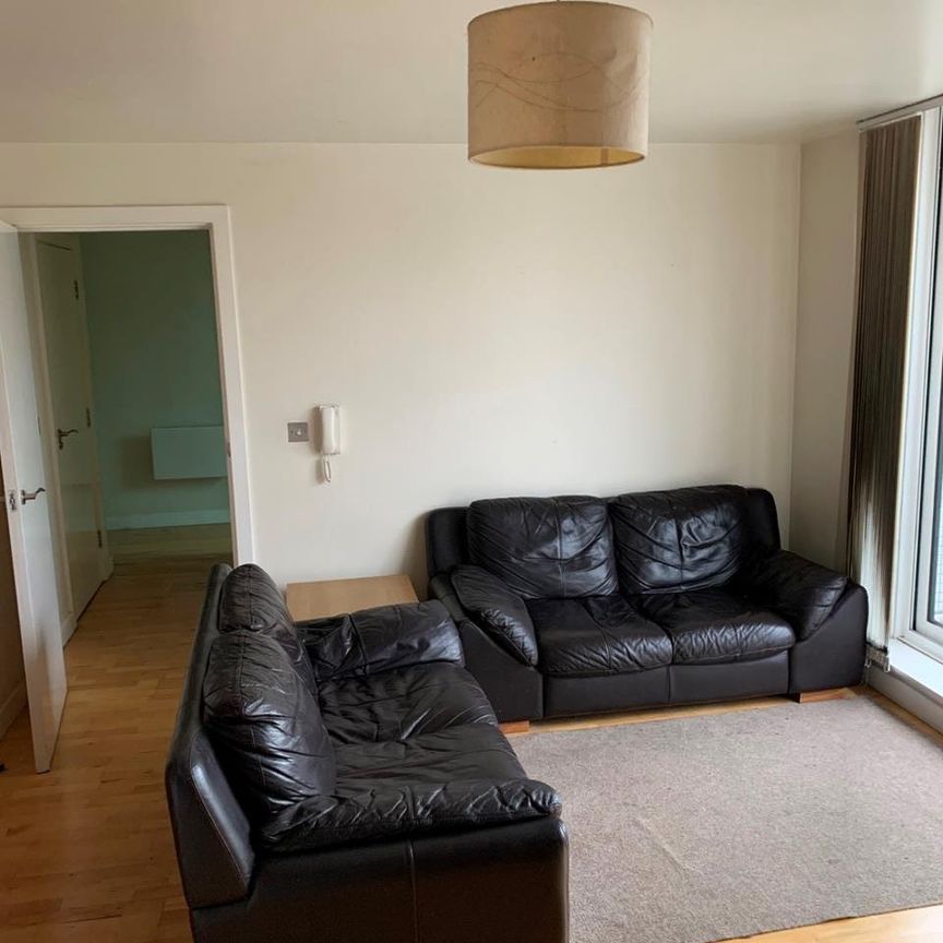 1 Bed Flat, Jet Centro, S2 - Photo 1