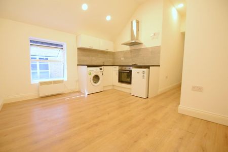 2 bedroom apartment to rent - Photo 4