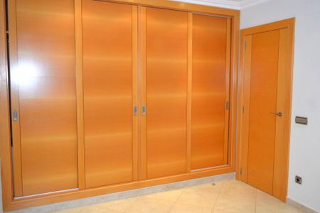 5 room luxury Flat for rent in Valencia, Spain - Photo 5