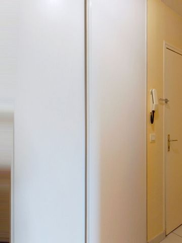 Appartement à louer - REIMS- PROX POMMERY-IUT - Photo 2