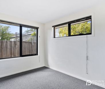 2/23 barry st, glenorchy tas 7010 - Photo 1