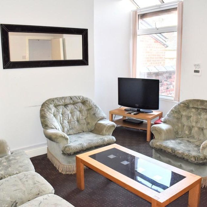 3 bedroom terraced house to rent - Photo 1