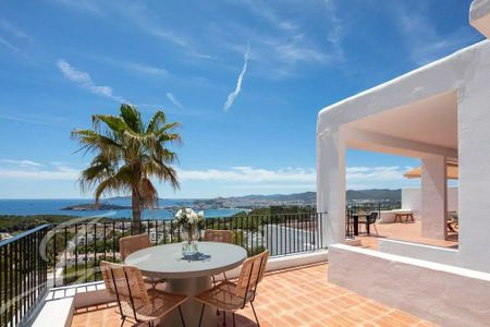 Luxury Apartment for rent in Ibiza, Spain - Photo 2