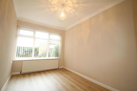 3 bedroom detached house to rent - Photo 5