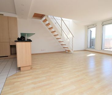 Appartement duplex en attique de 4,5 pièces avec balcon et terrasse... - Photo 3