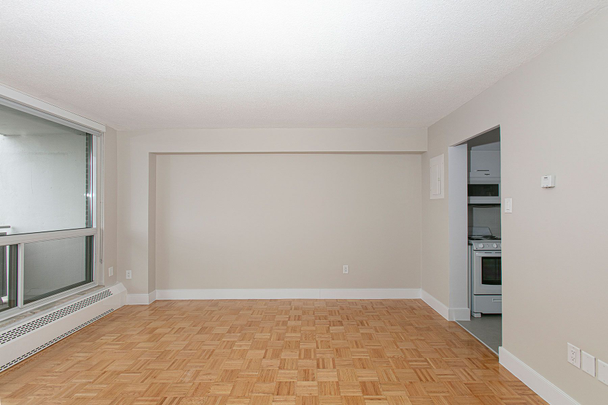 For Lease - 666 Spadina Avenue Unit# 206, Toronto, Ontario - Photo 1