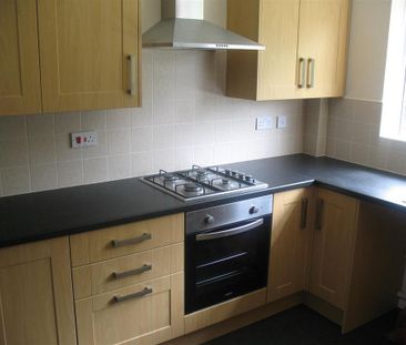 4 bedroom detached house to rent - Photo 5