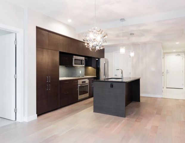 Bentley in Prestigious Windsor Park | 11710 87 Ave, Edmonton - Photo 1