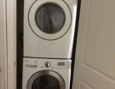 basement for rent | 37 Edgeford Road Northwest, Calgary - Photo 1