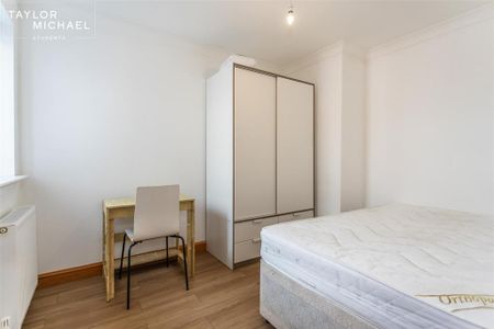 5 bedroom semi-detached house to rent - Photo 5