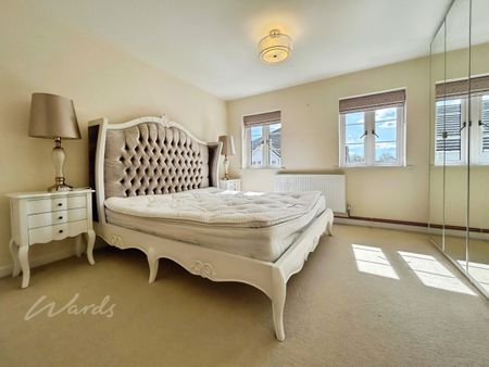 4 bedroom terraced house to rent - Photo 5