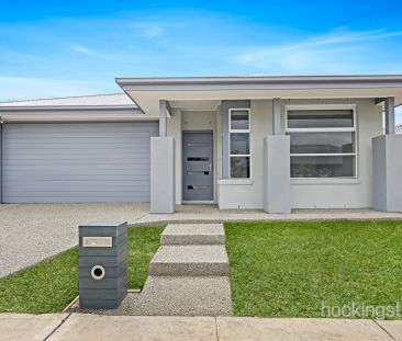 BRAND NEW LUXURIOUS FAMILY HOME - Photo 5