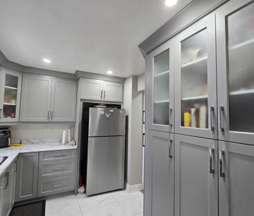 For Lease - 12 Norma Crescent, Brampton, Ontario - Photo 5