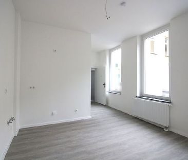 FRISCH SANIERTE 2-ZIMMER-ERDGESCHOSSWOHNUNG IN KLIKIKUMNÄHE ZU MIETEN - Photo 6