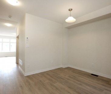 For Lease - 217 Huguenot Road, Oakville, Ontario - Photo 2