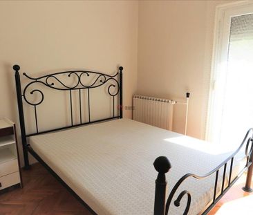 Kiadó átlagos állapotú lakás - Szeged - Fotó 3