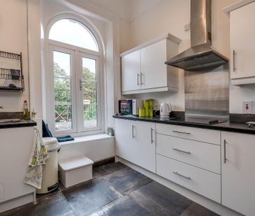 F Flat Notting Hill Manor, 118 Malone Road, Belfast, BT9 5HR - Photo 3