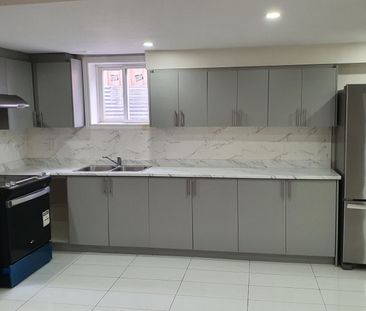 For Lease - 5 Inder Heights Drive, Brampton, Ontario - Photo 3