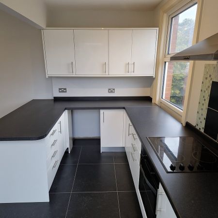 2 Bed Flat, Blenheim Park Road, CR2 - Photo 4