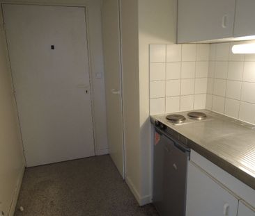 Appartement à louer - REIMS- AVENUE D'EPERNAY- - Photo 1