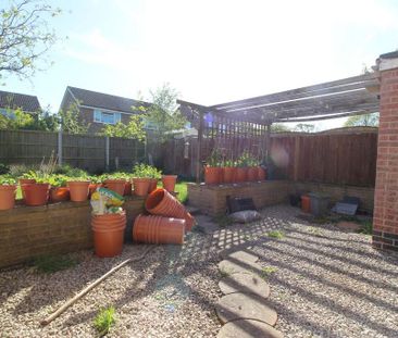 2 bedroom semi-detached house to rent - Photo 2