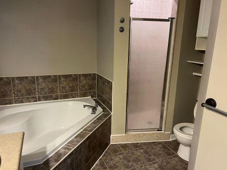 For Lease - 55 Thorpe Crescent, Brampton, Ontario - Photo 4