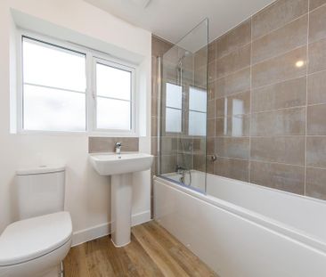 3 bedroom semi-detached house to rent - Photo 6