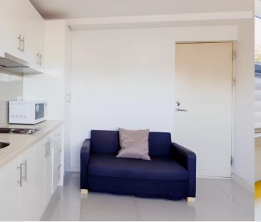 Studio Apartment - Photo 1