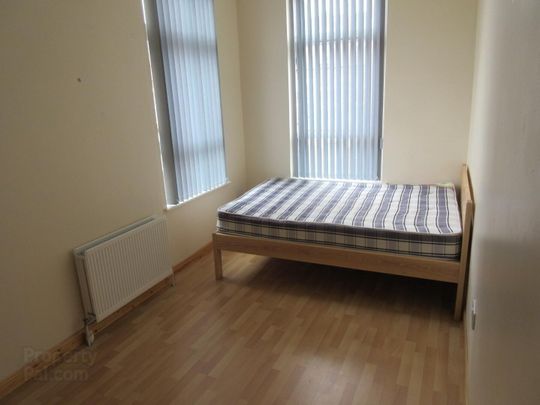 Great Apartment, 41d Agincourt Avenue, Queens Quarter, Belfast - Photo 1