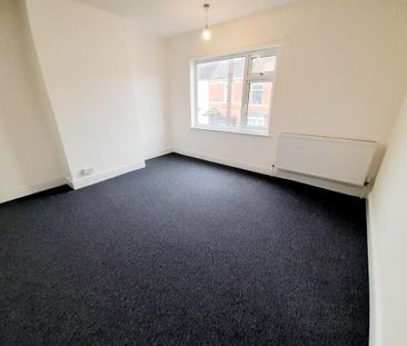 3 bedroom terraced house to rent - Photo 6