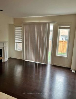 55 Kempsford Crescent - Photo 1