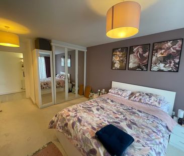 1 Bed Flat, Alaska Apartments, E16 - Photo 6