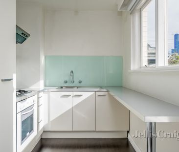 5/24 Hawksburn Road, South Yarra - Photo 1