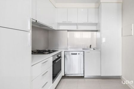 Modern Comfort in Vibrant Brunswick West - Photo 2