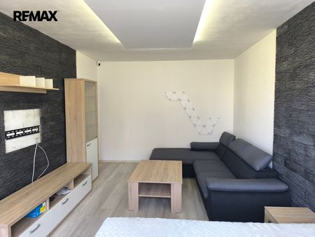 Pronájem bytu 2+1 66 m² - Photo 3