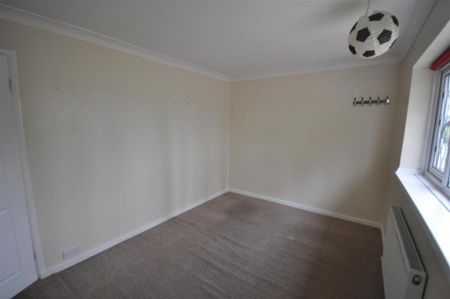 3 bedroom terraced house to rent - Photo 4