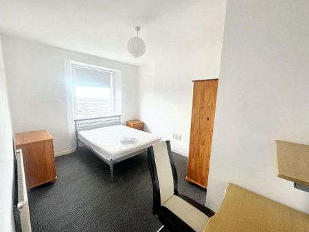 7 bedroom house to rent - Photo 3