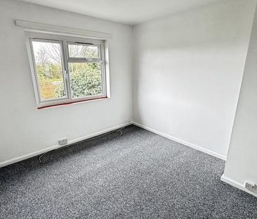 3 bedroom end of terrace house to rent - Photo 2