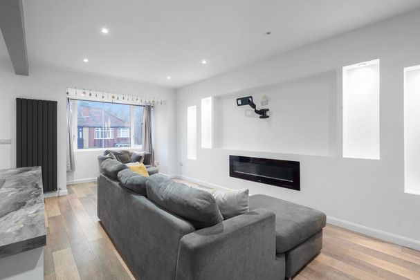 3 bedroom semi-detached house to rent - Photo 1