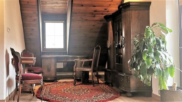 Mieszkanie i magazyn z miejscami parkingowymi - Фото 1