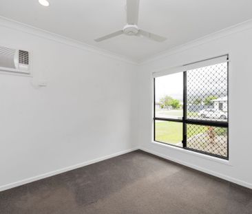 Four Bedroom Family Home! - Photo 5