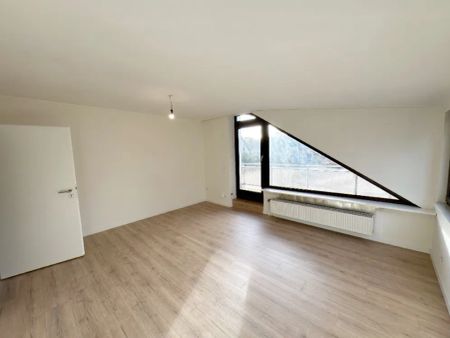 Düsseldorf-Stockum: 2-Zimmer-Einliegerwohnung mit Balkon! - Photo 2