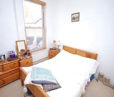 Heath Road, Twickenham, Middlesex, TW1 - Photo 2