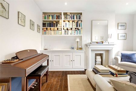 Two bedroom flat located in Battersea - Photo 4
