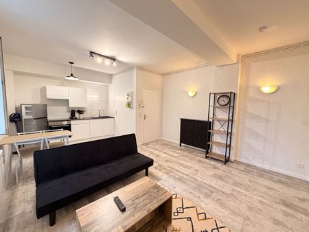 Location Appartement 2 pièces 40m² - Photo 2